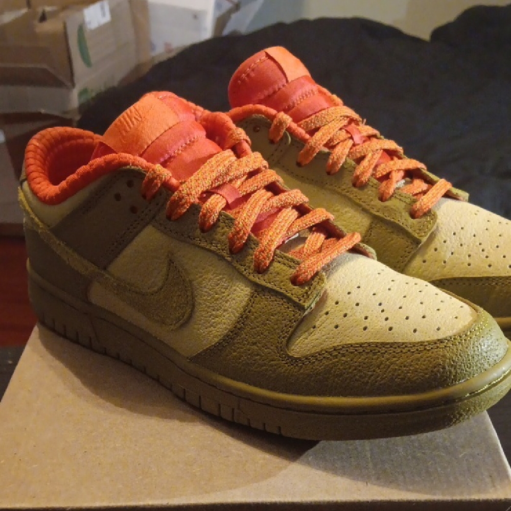 Nike Dunk Low Bronzine Sesame Picante Red Womens SZ 9 Mens SZ 7.5 Like New - Picture 3 of 9